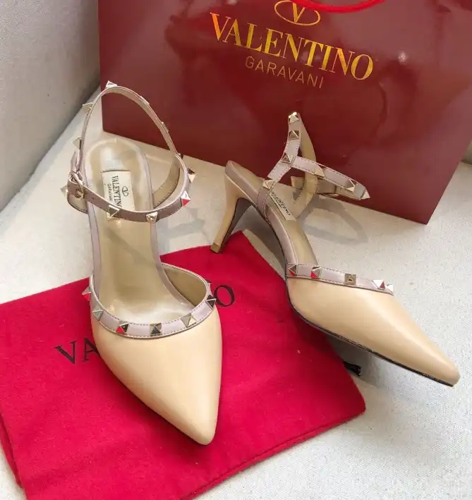 hype Valentino High Heels