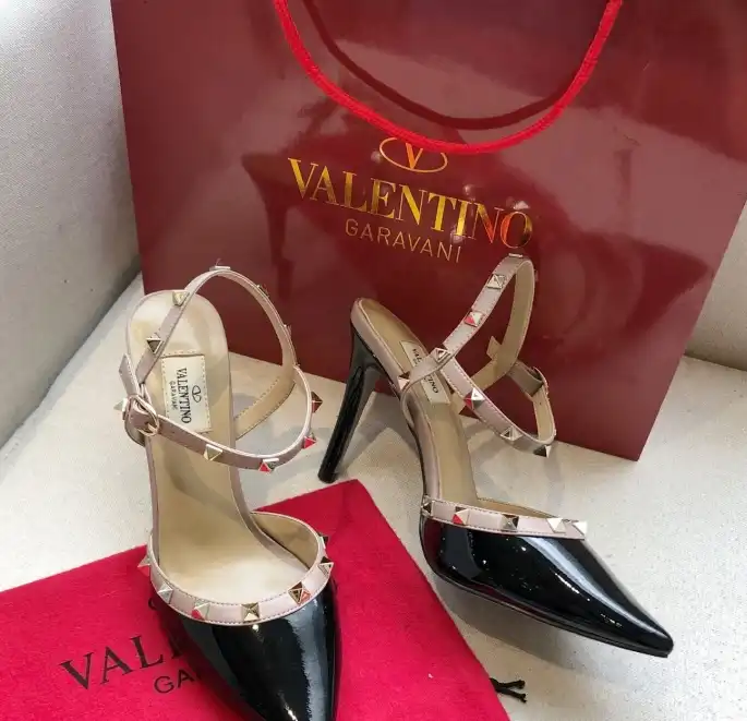 hype Valentino High Heels