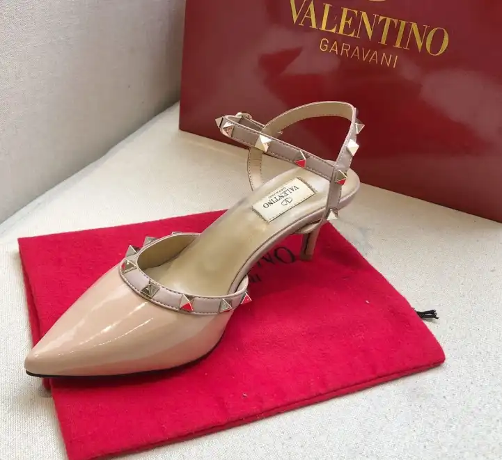 hype Valentino High Heels