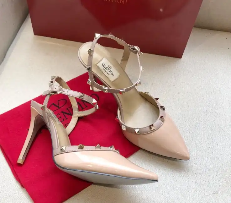 hype Valentino High Heels