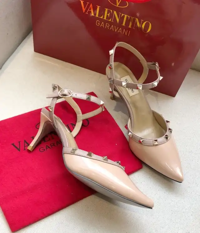 hype Valentino High Heels