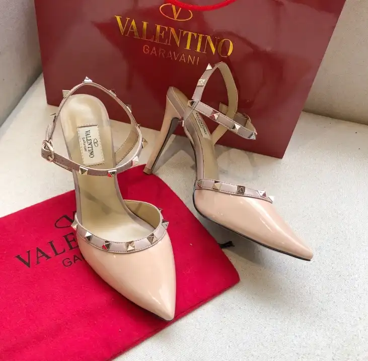 hype Valentino High Heels