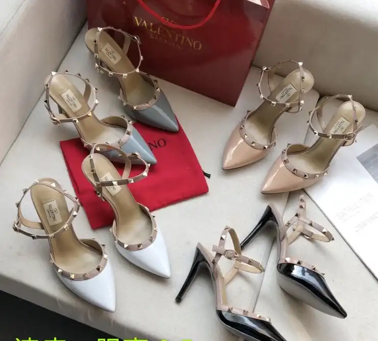 hype Valentino High Heels