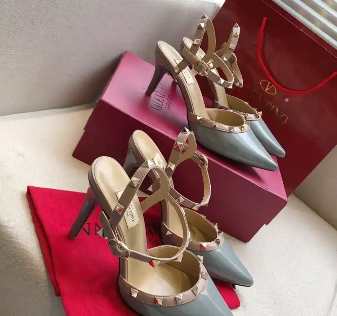 hype Valentino High Heels