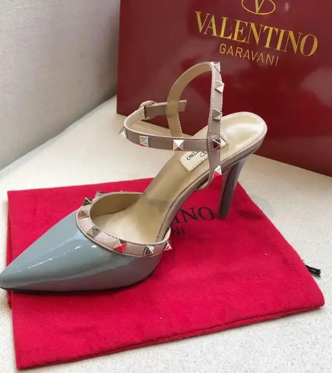 hype Valentino High Heels