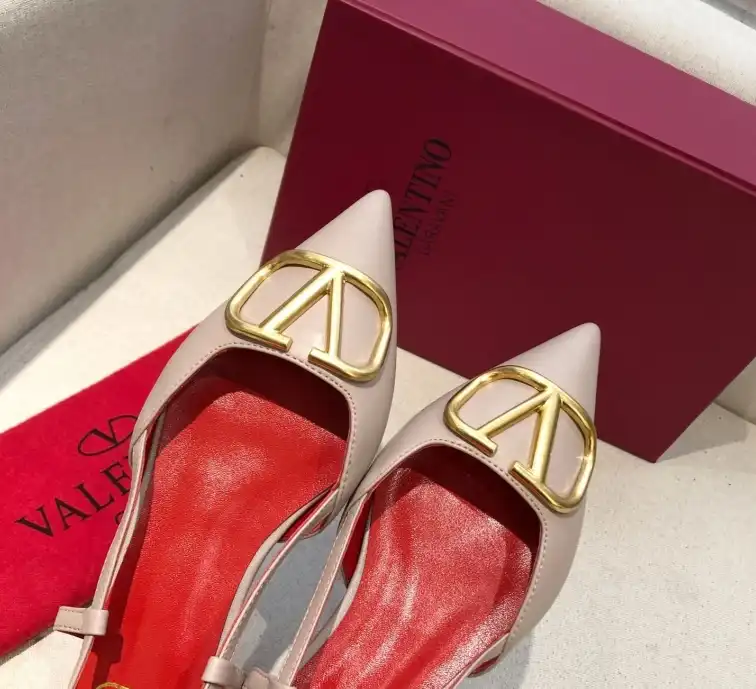 hype Valentino flat shoes