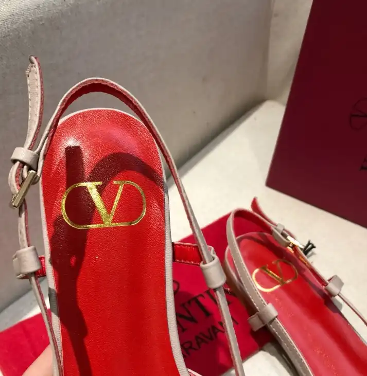 hype Valentino flat shoes