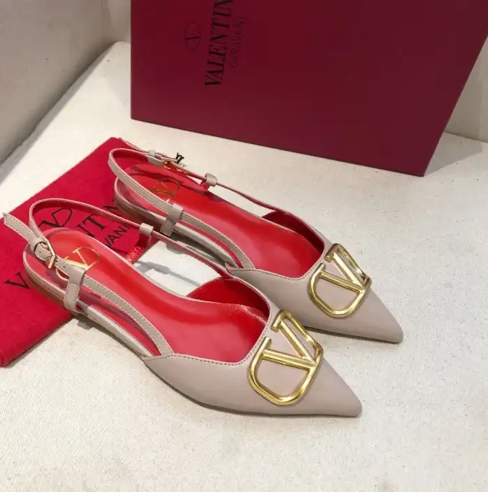 hype Valentino flat shoes