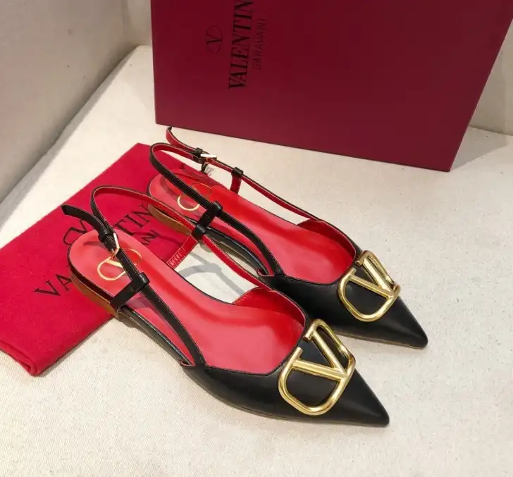 hype Valentino flat shoes