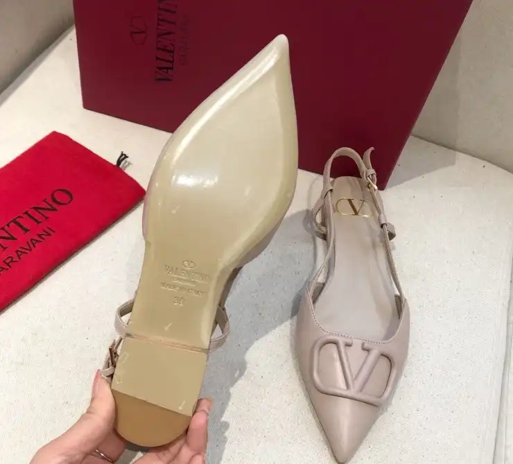 hype Valentino flat shoes