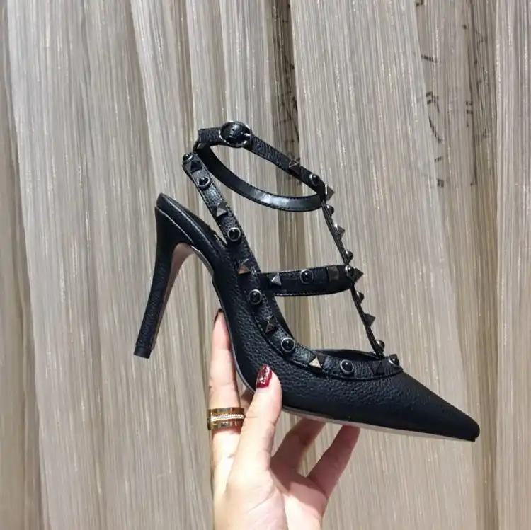 hype Valentino High Heels