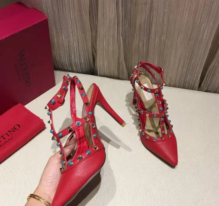 hype Valentino High Heels