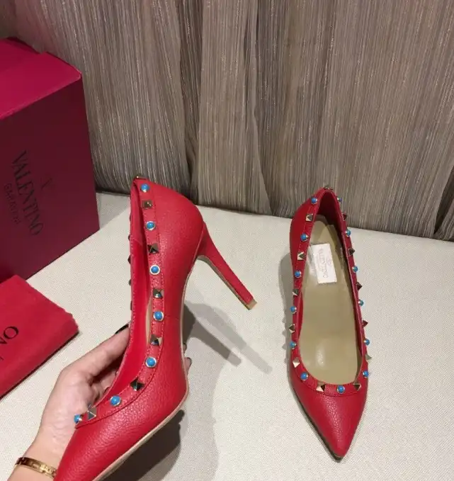 hype Valentino High Heels