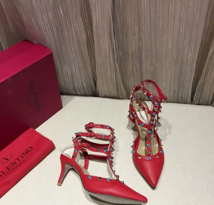 hype Valentino High Heels