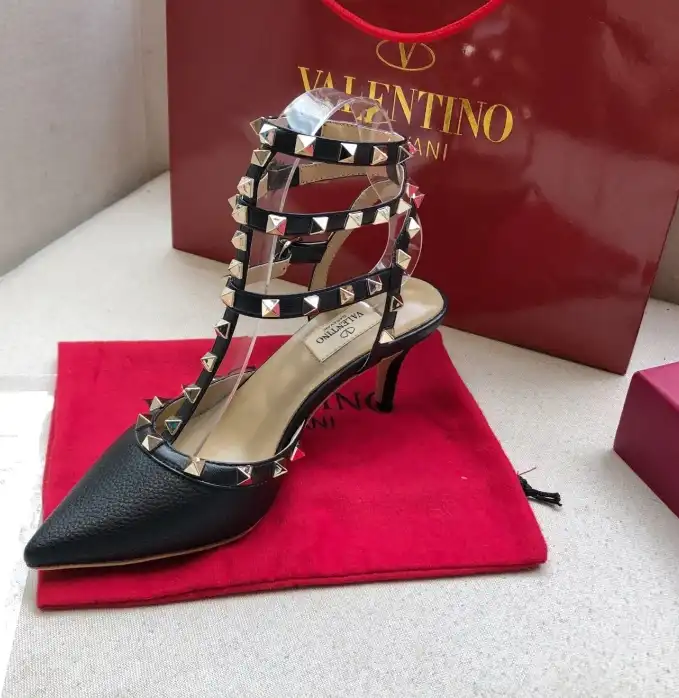 hype Valentino High Heels