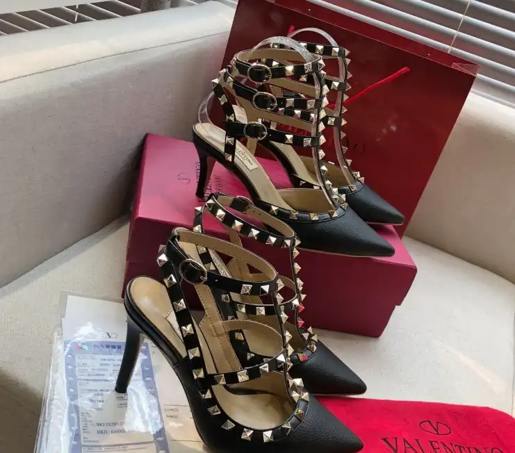 hype Valentino High Heels