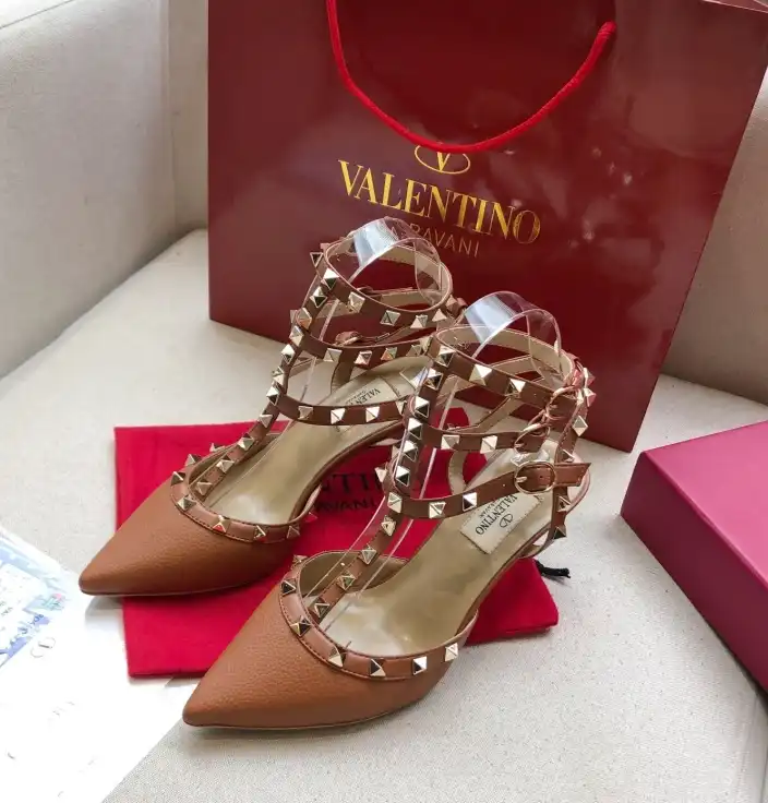 hype Valentino High Heels