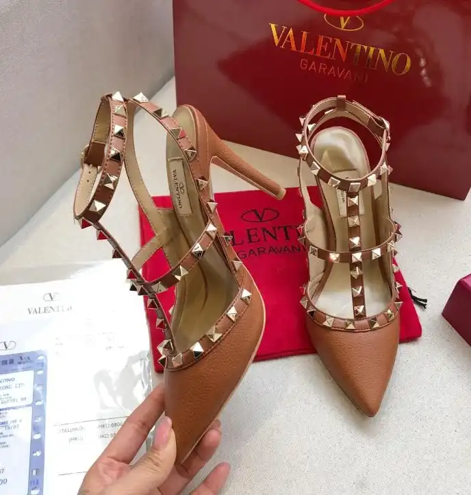 hype Valentino High Heels