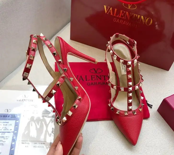 hype Valentino High Heels