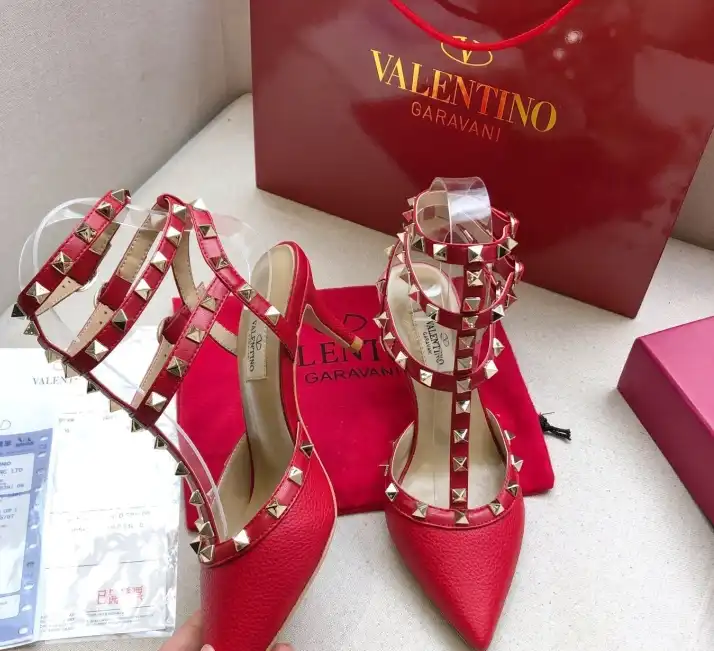 hype Valentino High Heels