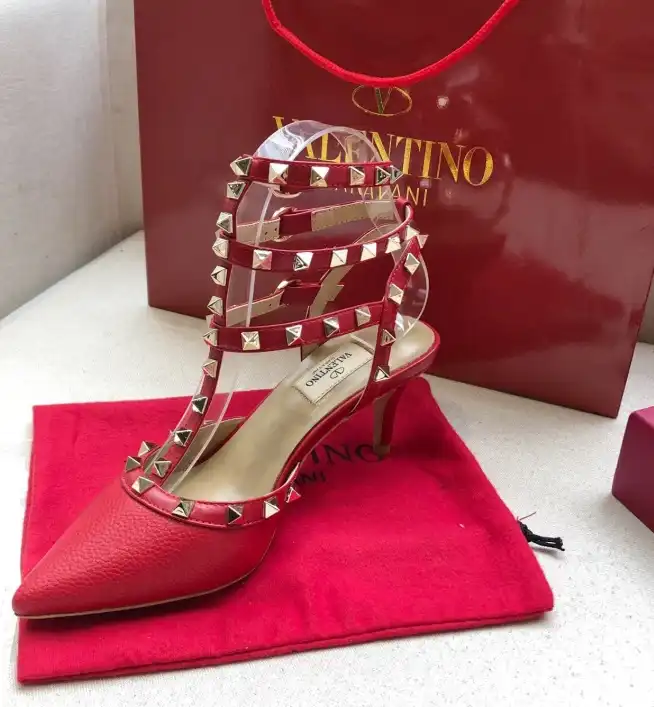 hype Valentino High Heels