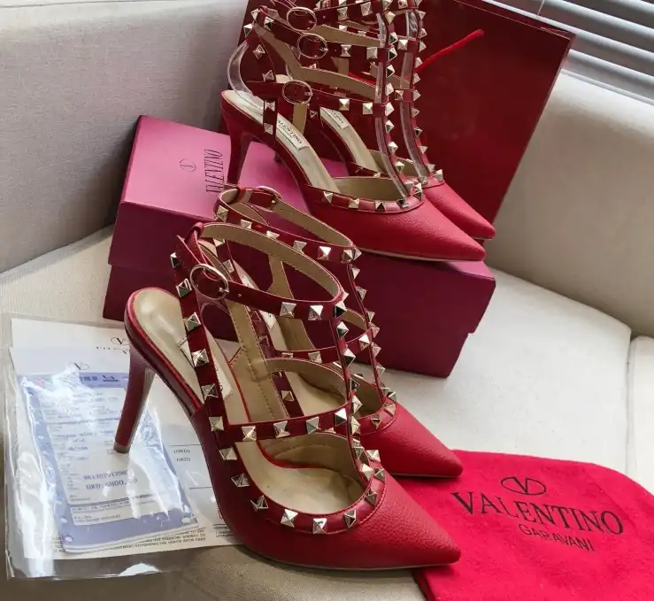 hype Valentino High Heels