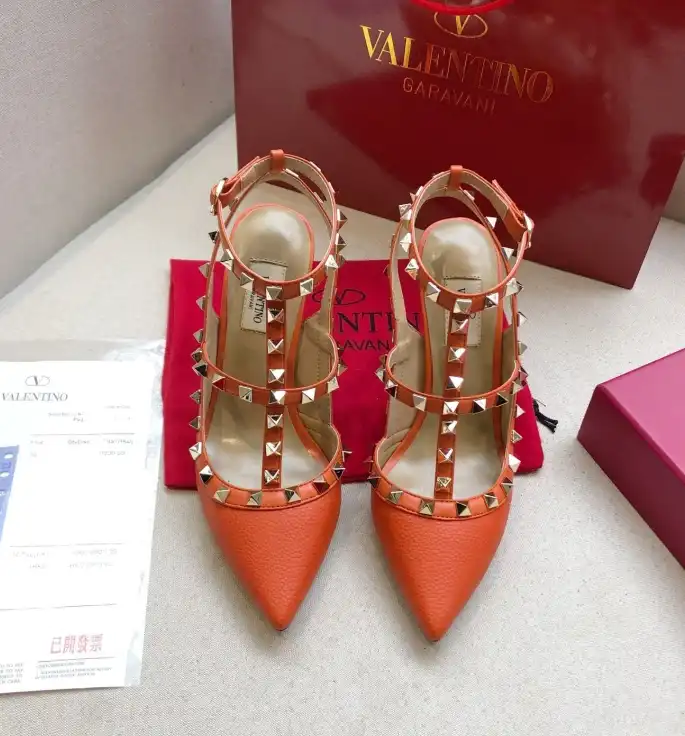 hype Valentino High Heels