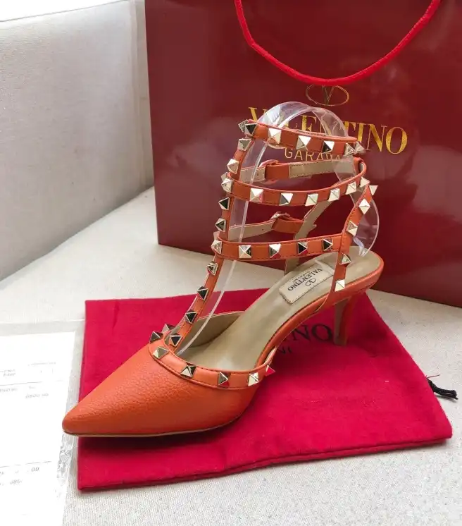 hype Valentino High Heels