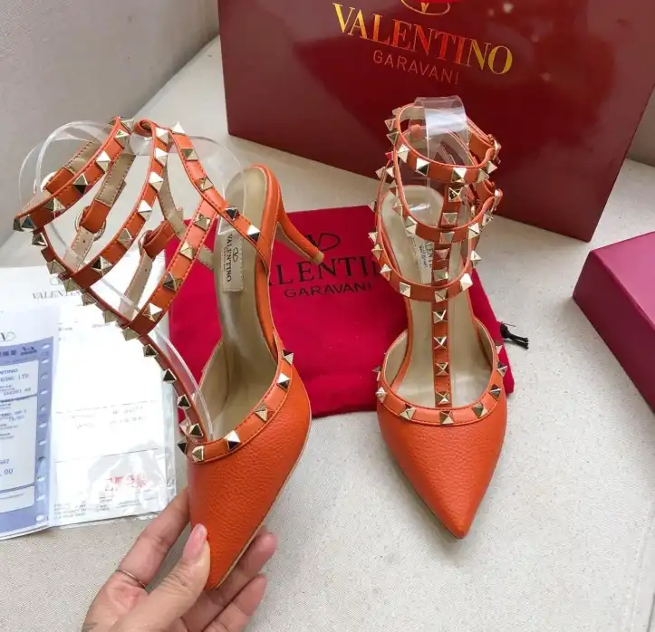 hype Valentino High Heels