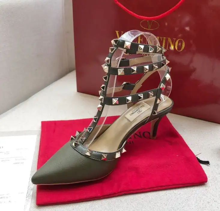 hype Valentino High Heels