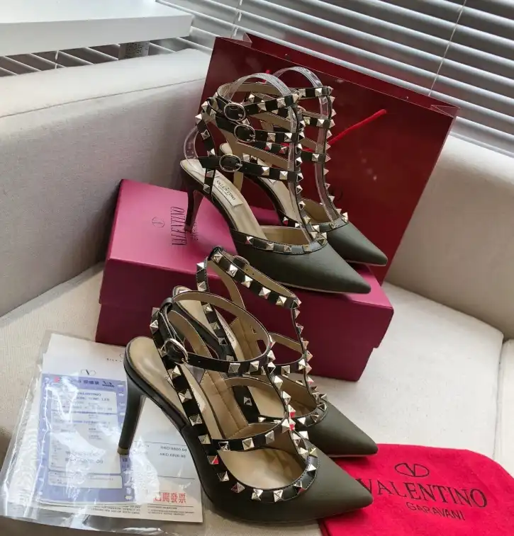 hype Valentino High Heels