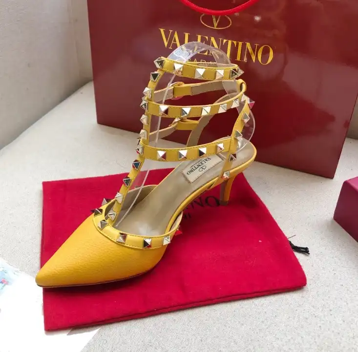 hype Valentino High Heels