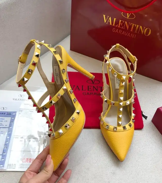 hype Valentino High Heels