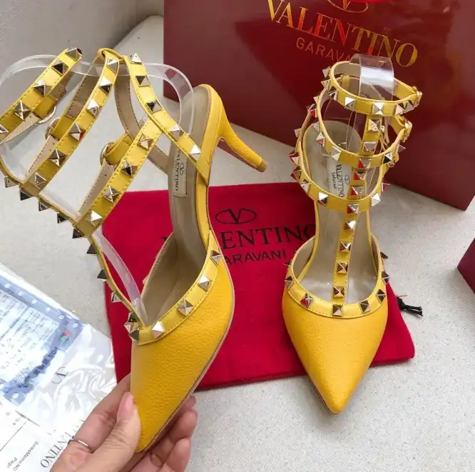 hype Valentino High Heels