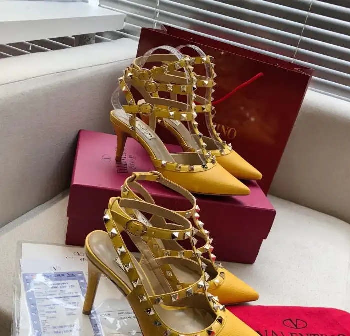 hype Valentino High Heels