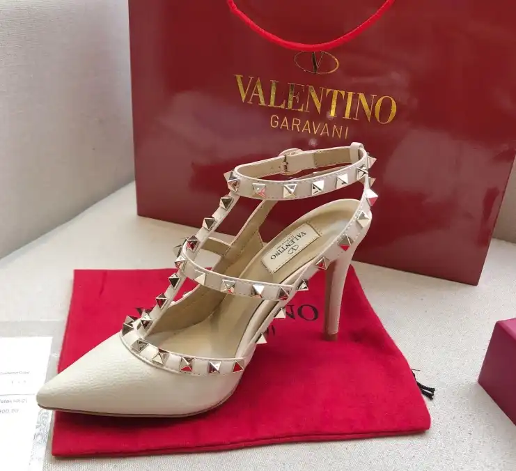 hype Valentino High Heels