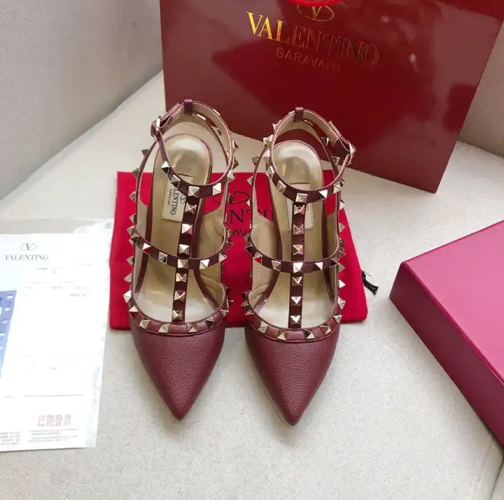 hype Valentino High Heels