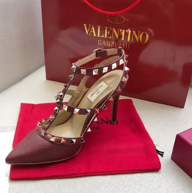 hype Valentino High Heels