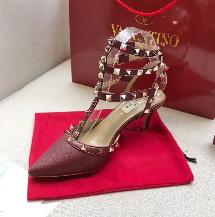 hype Valentino High Heels