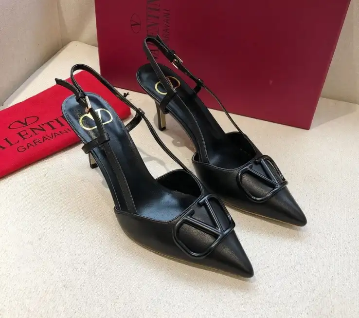 hype Valentino High Heels