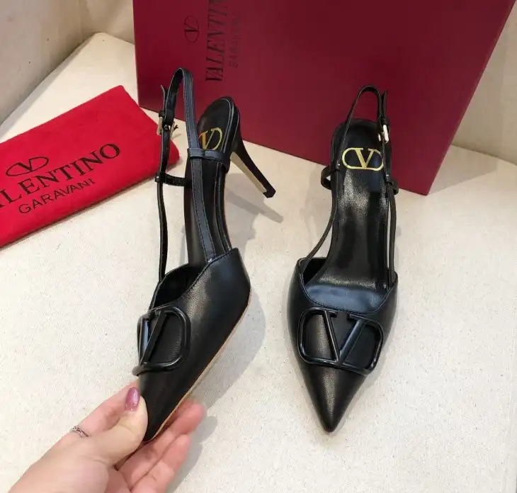 hype Valentino High Heels