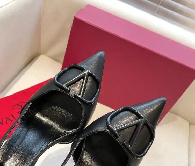 hype Valentino High Heels