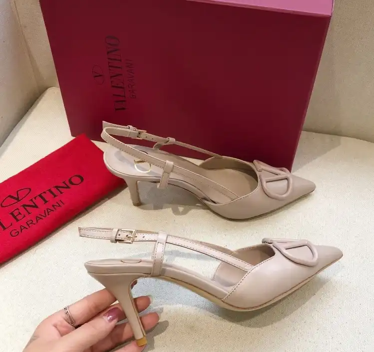 hype Valentino High Heels