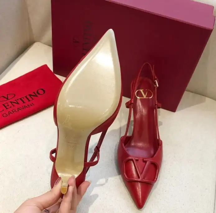 hype Valentino High Heels