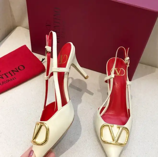 hype Valentino High Heels