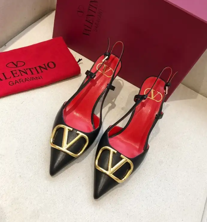 hype Valentino High Heels