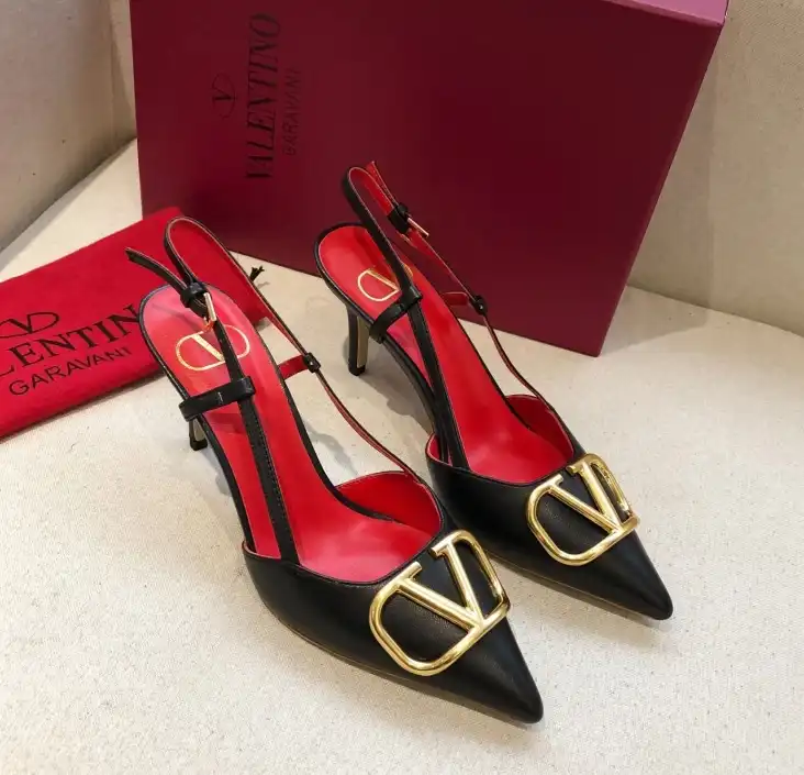 hype Valentino High Heels