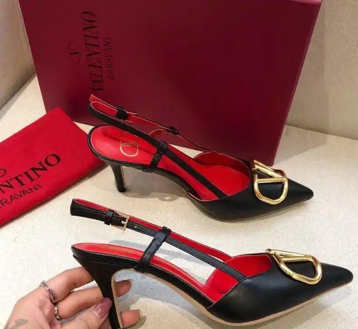 hype Valentino High Heels