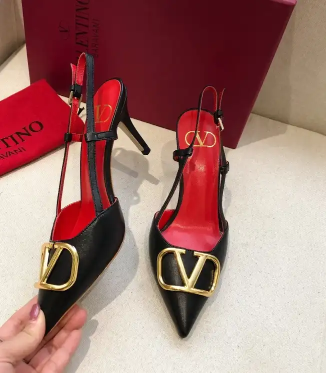 hype Valentino High Heels