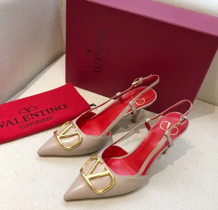 hype Valentino High Heels